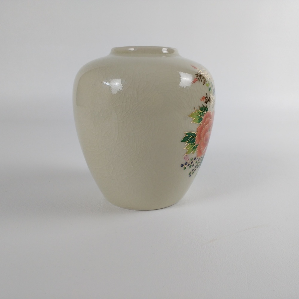 Japanese Crackled Beige Flower Vase_4
